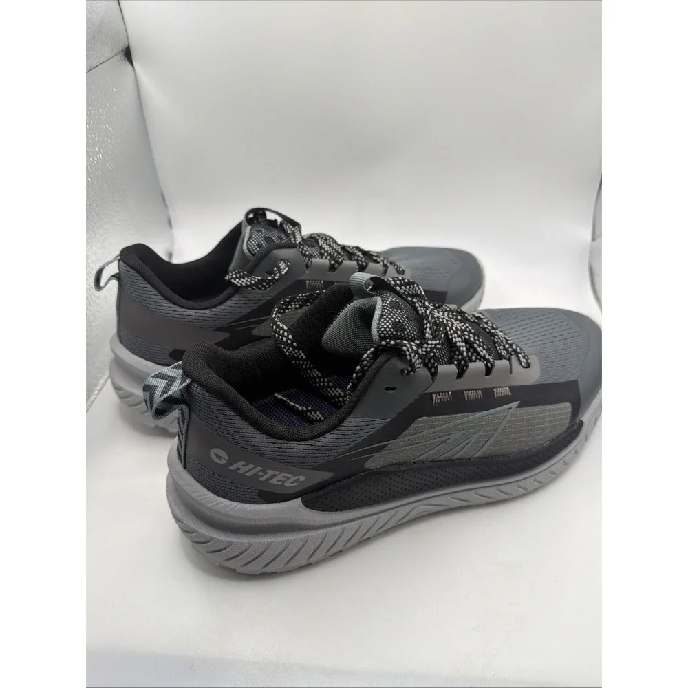 Hi-Tec Men's castle Rock Black Microchip Hiking Trail Sneakers size 8  New